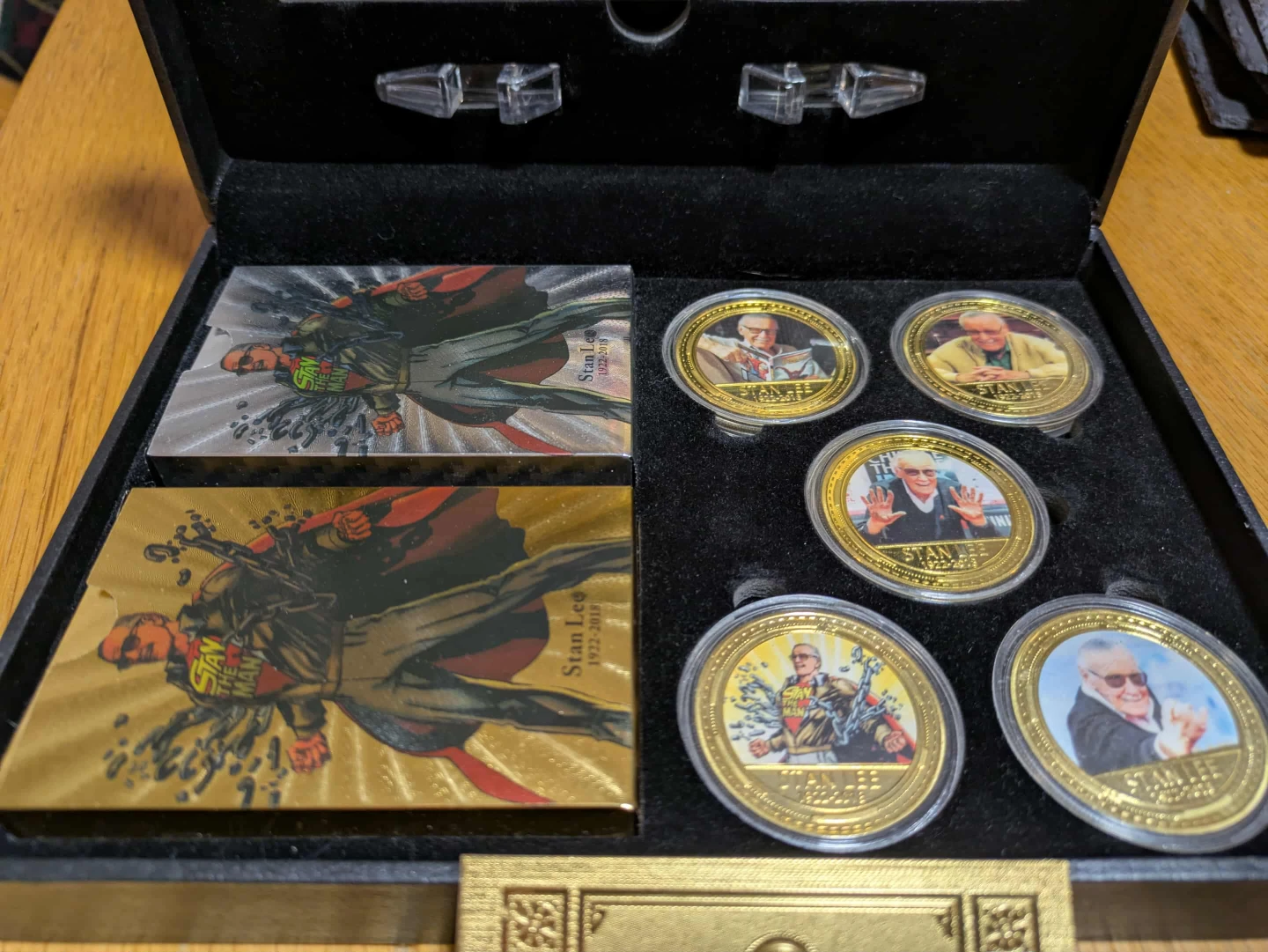 Stan Lee Collector's Set with Coins and Cards - photo 2
