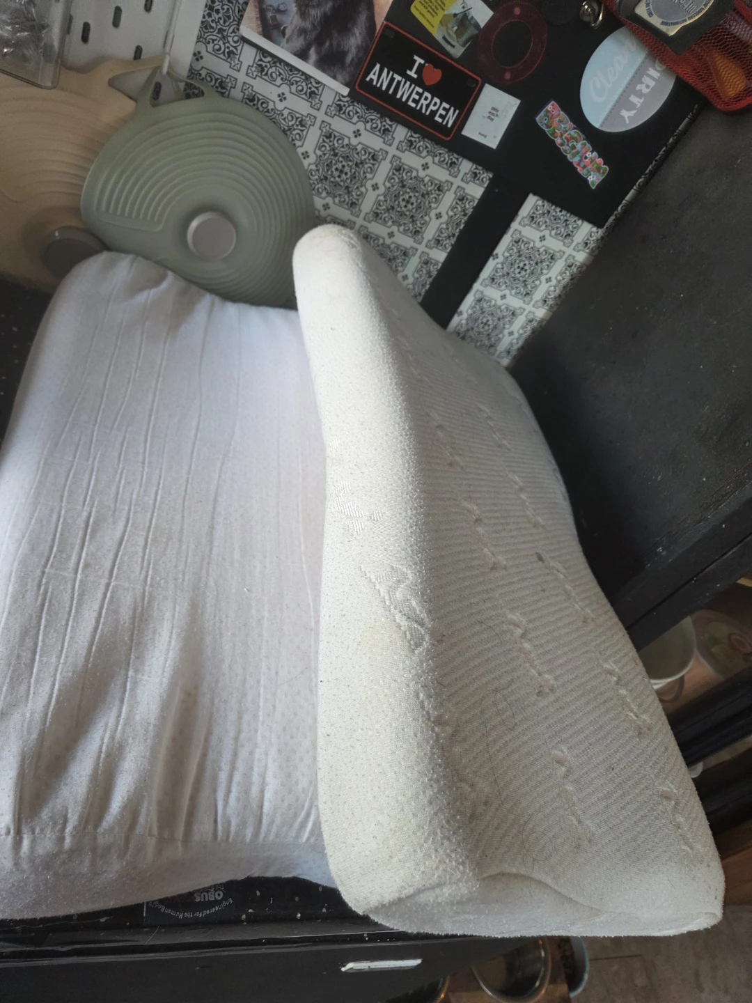 2 × White Contour Memory Foam Pillow 🏆