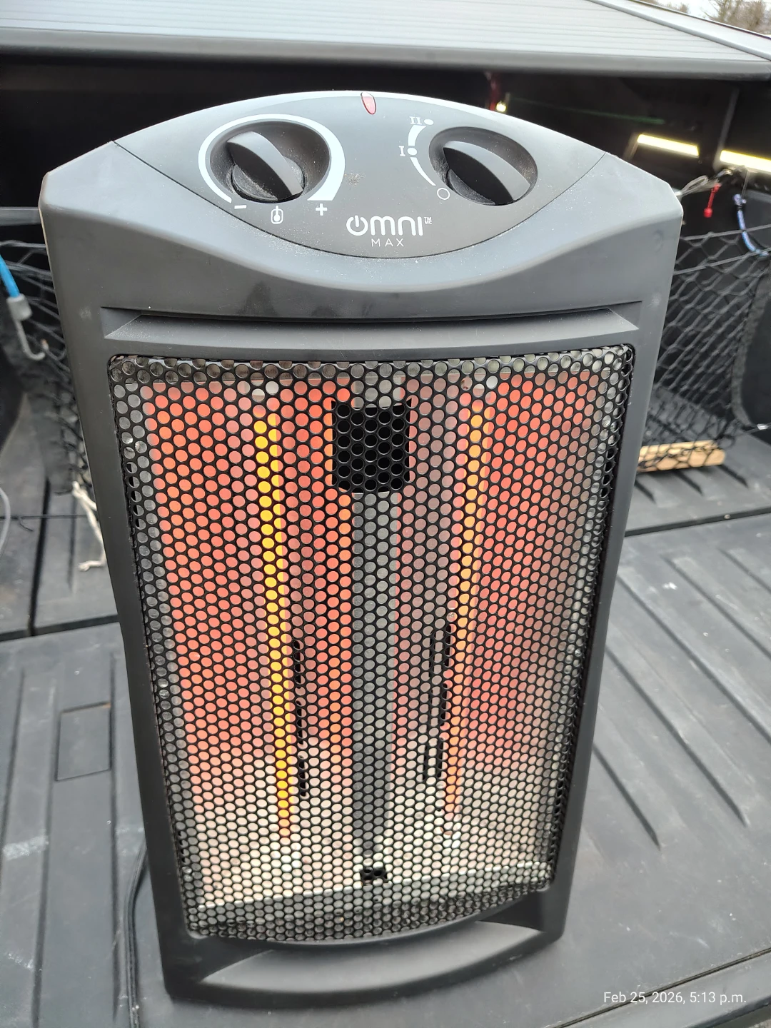 Quartz Tower Space Heater with Safety Shutoff