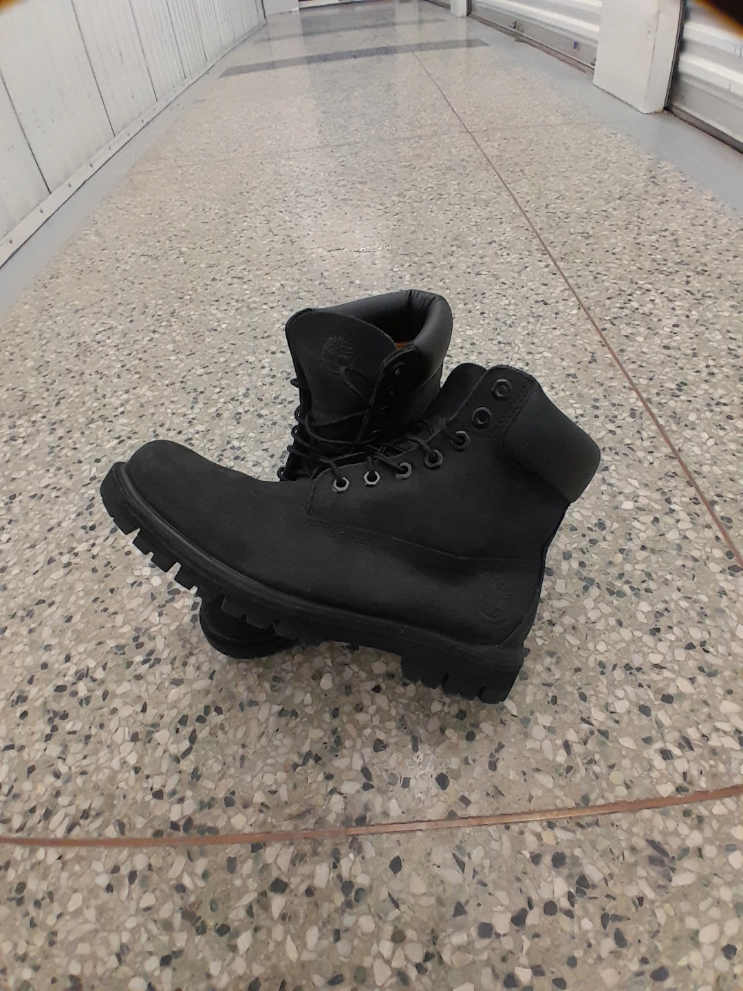 Timberland Black Lace-Up Boots Men's Size 8