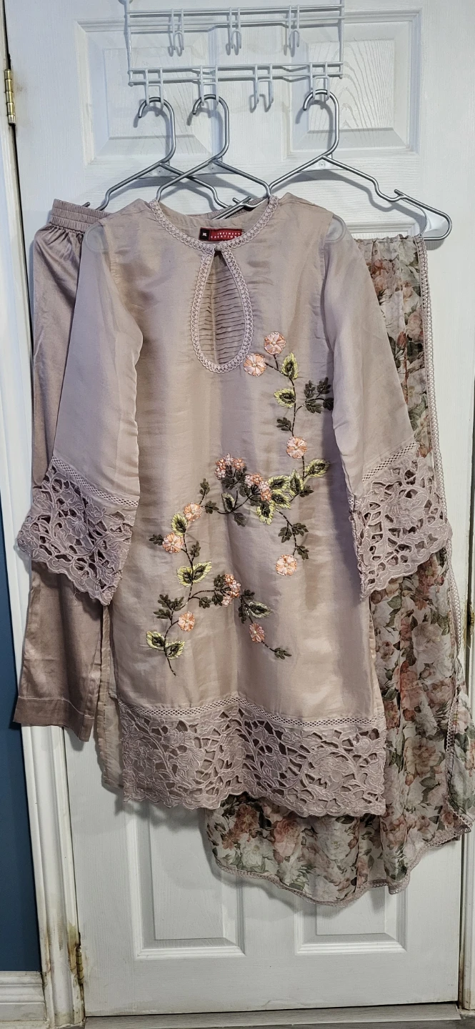 New Pakistani/Indian 3-Piece suit
