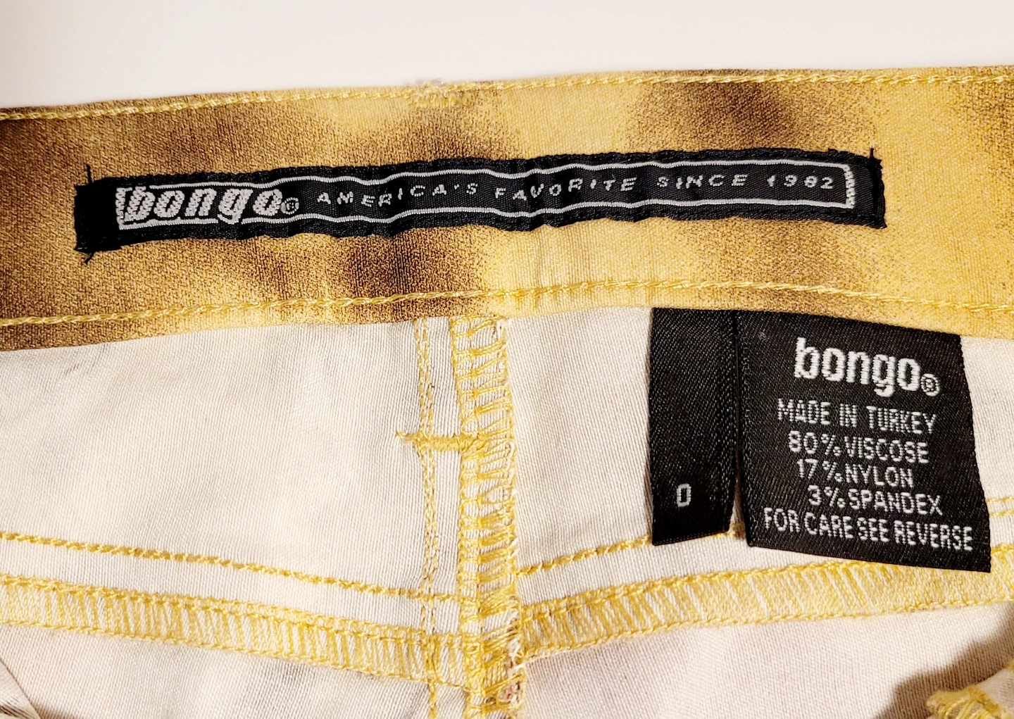 Bongo 1990s Women's Pheasant Print Flare Jeans Size 0 - photo 3