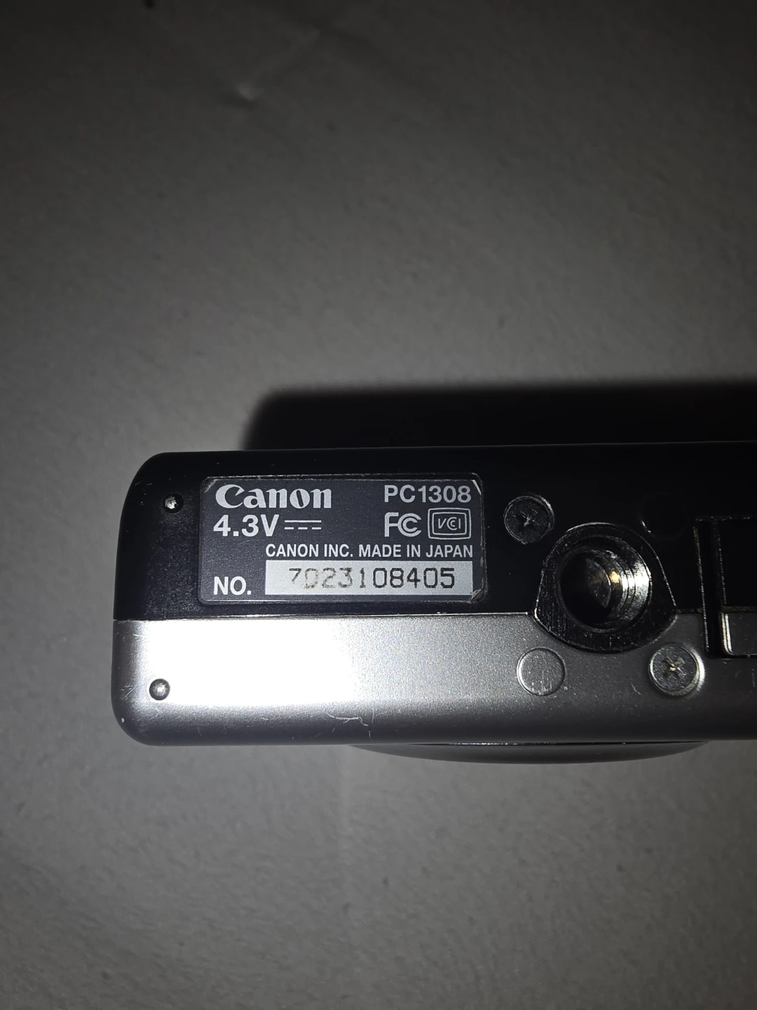Canon PowerShot SD880 IS Digital Elph Camera - photo 3