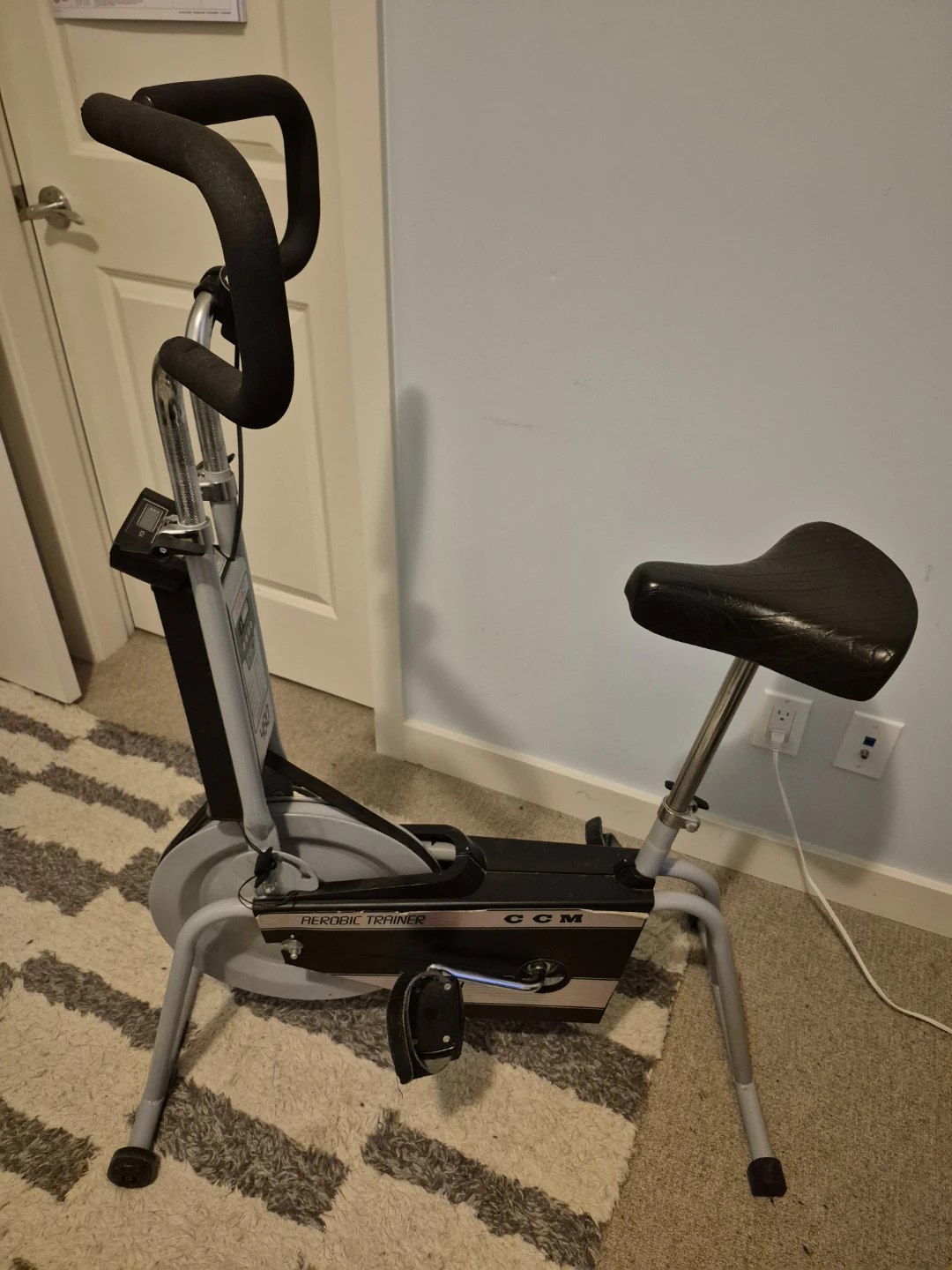 CCM Aerobic Trainer Exercise Bike - photo 2