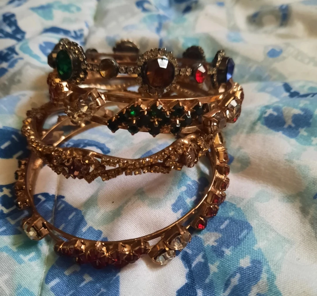 Set of Embellished Bangles