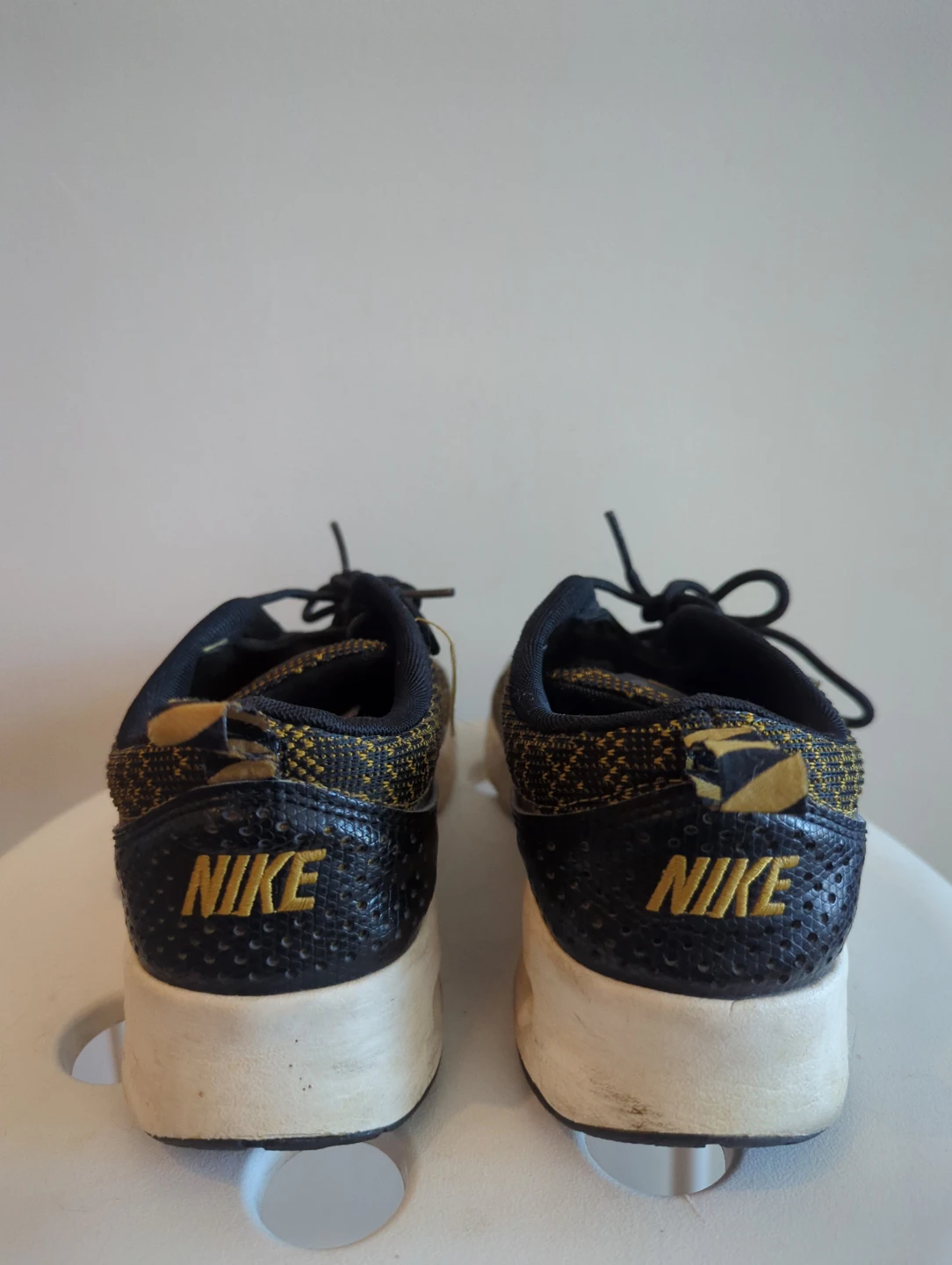 Nike Thea Women's Sneakers - photo 3