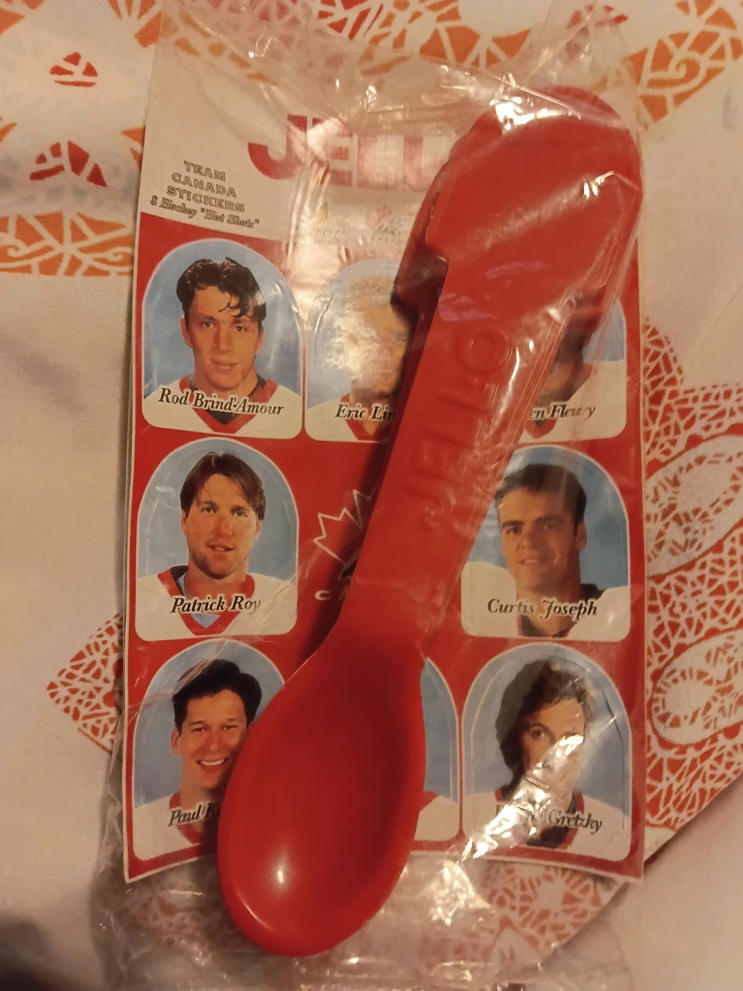 JELL-O Team Canada Hockey Stickers & Spoon Red - photo 3