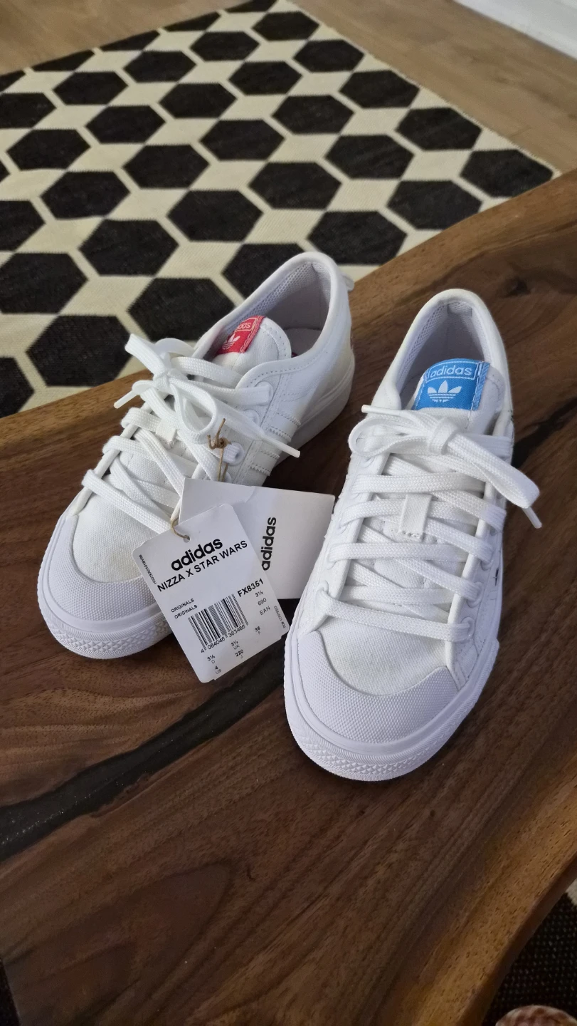 Adidas Nizza x Star Wars White Canvas Sneakers - photo 2