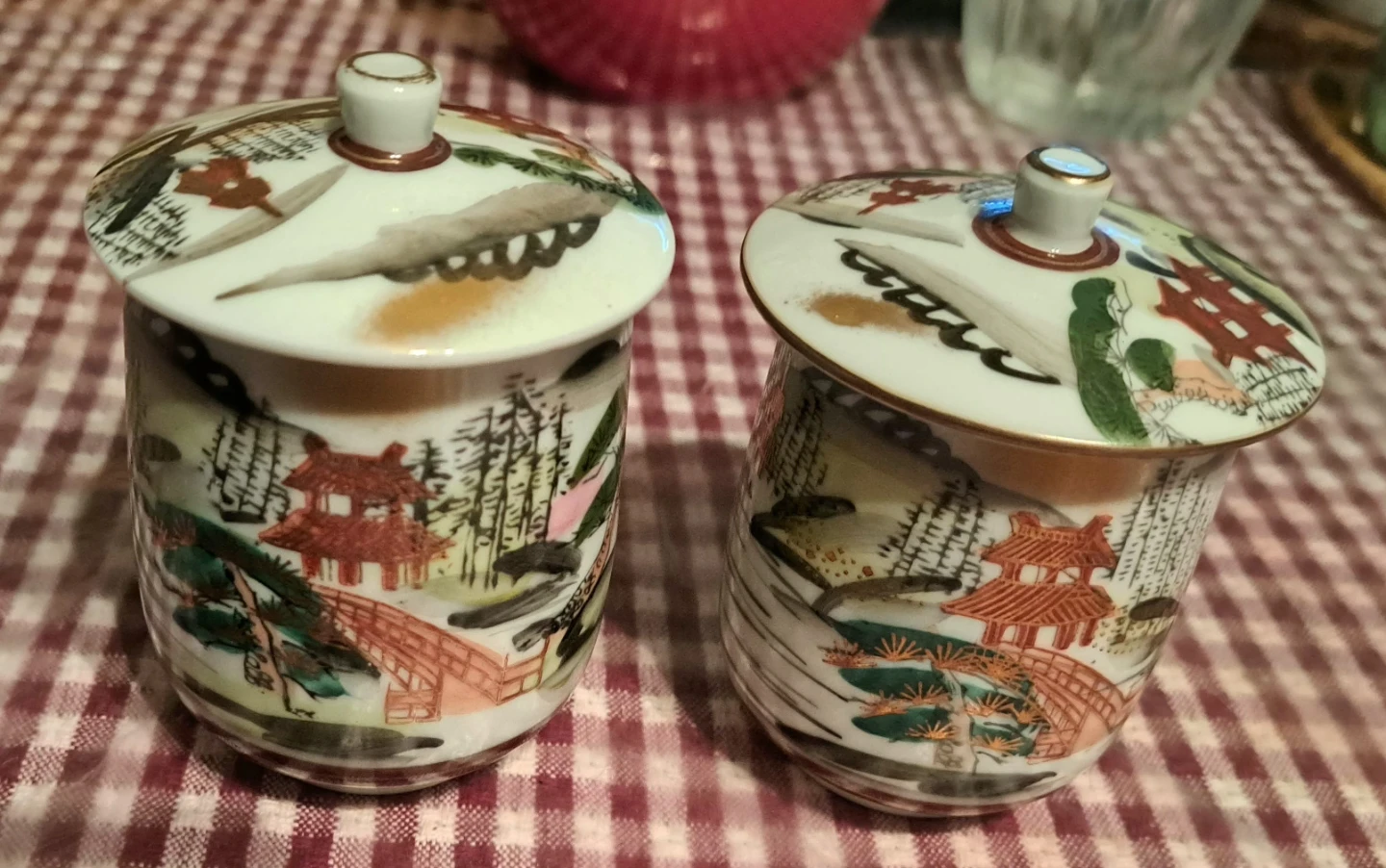 Vintage Kutani Ware 九谷焼 Japanese tea cups with lids