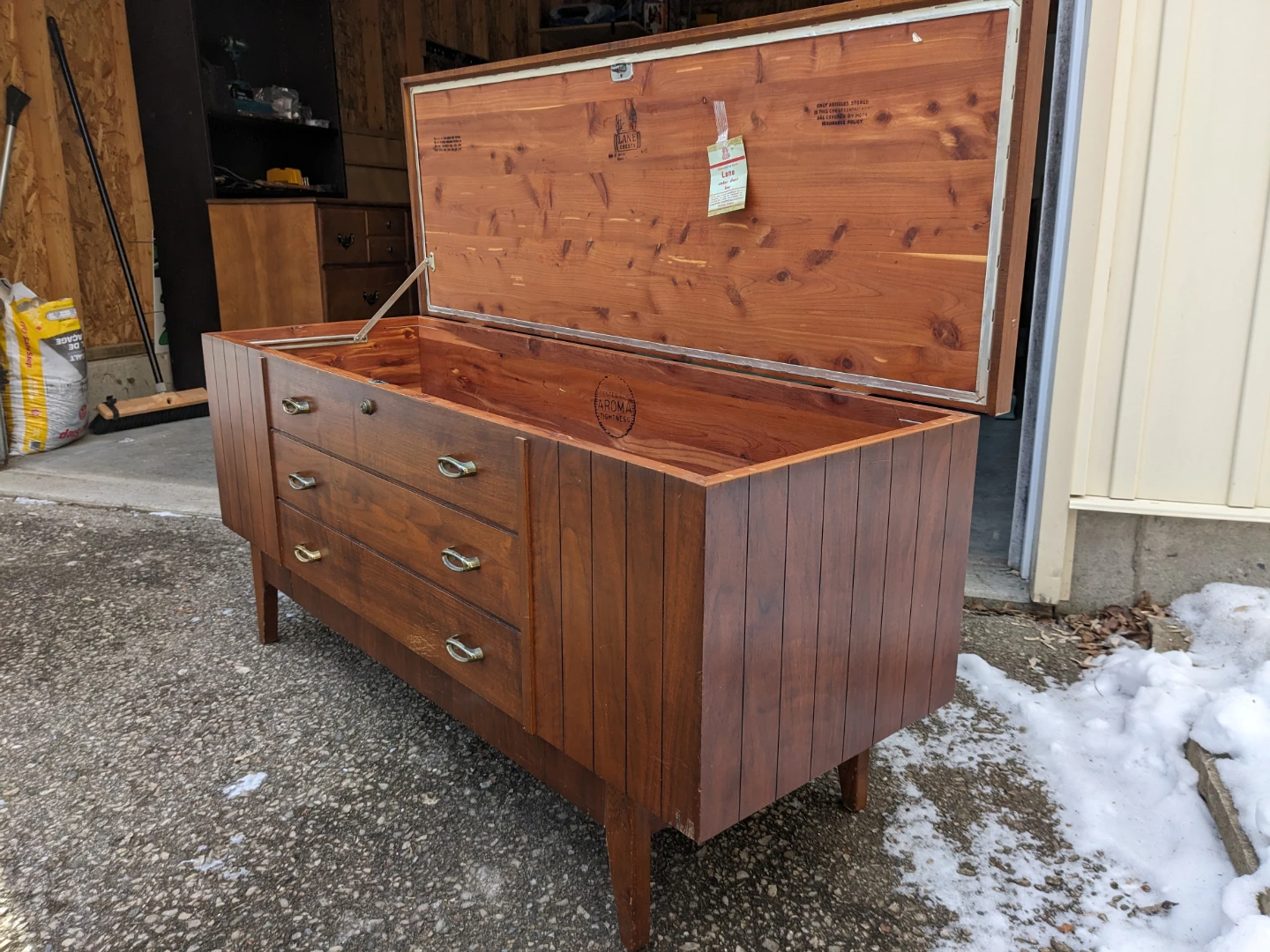 PPU-Lane MCM Cedar Chest by Knechtel - photo 5