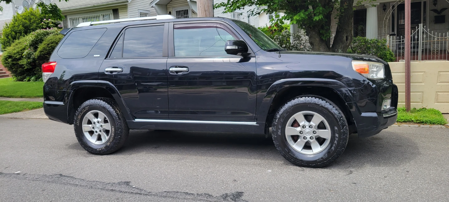 2012, TOYOTA  4, RUNNER  SR5,4X4 - photo 2
