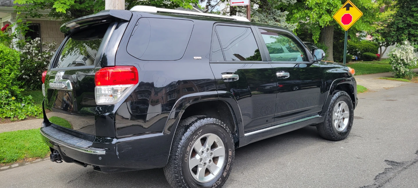 2012, TOYOTA  4, RUNNER  SR5,4X4 - photo 3