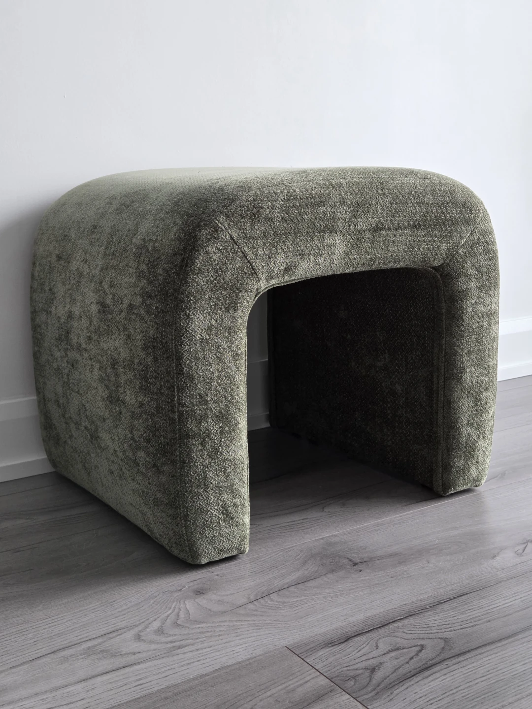 Green U-Shaped Ottomans - photo 3