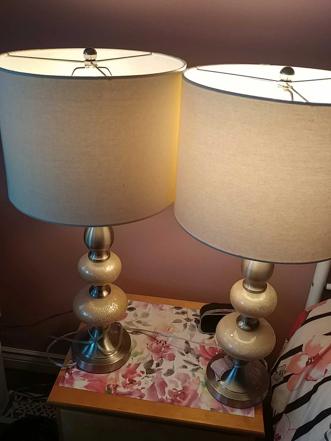 Pair of Decorative Table Lamps - photo 3