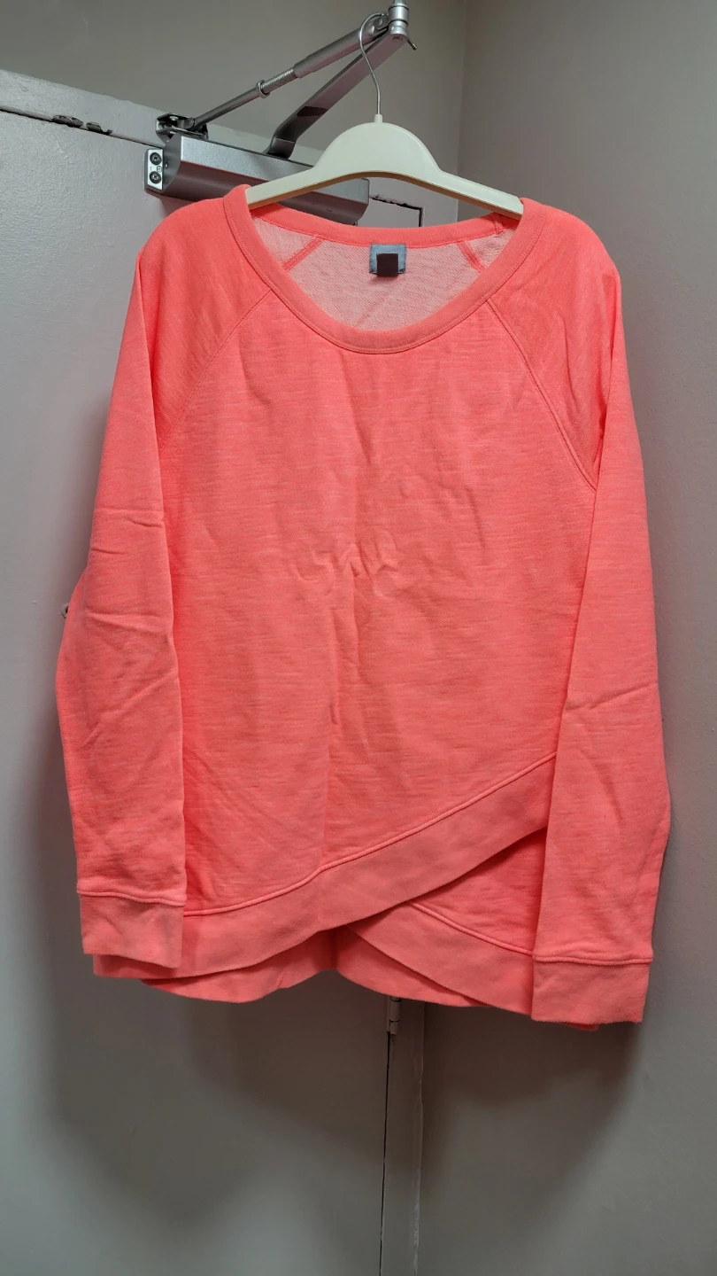 GapFit Coral Crewneck Sweatshirt