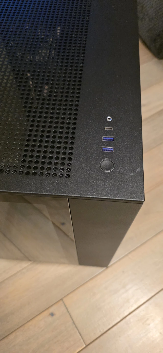 NZXT H510 Computer Case - photo 3