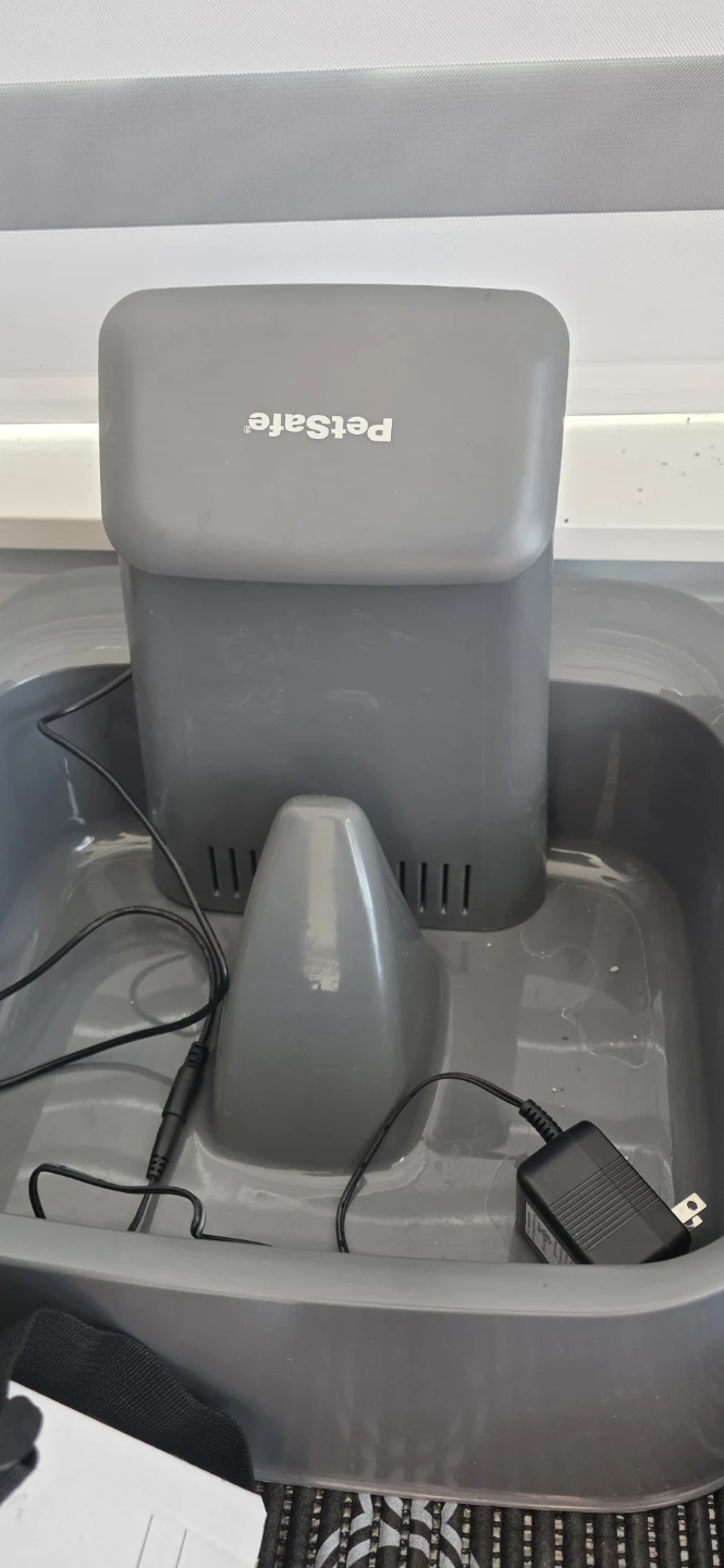 PetSafe Automatic Pet fountain
