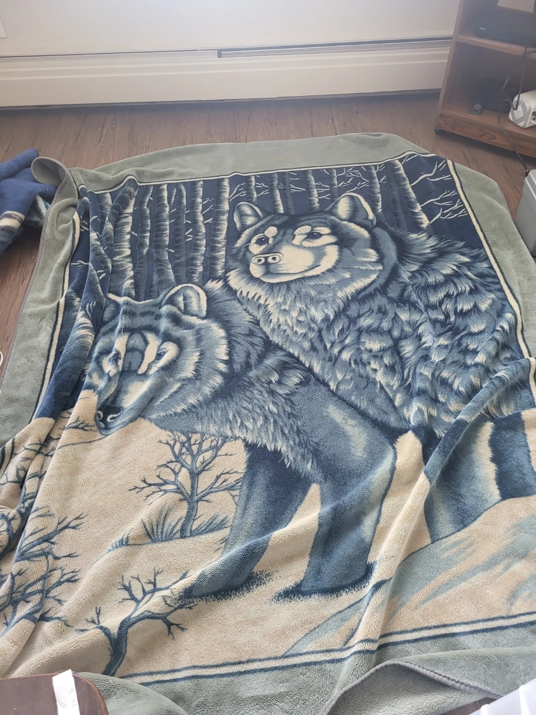 Wolf Print Fleece Blanket