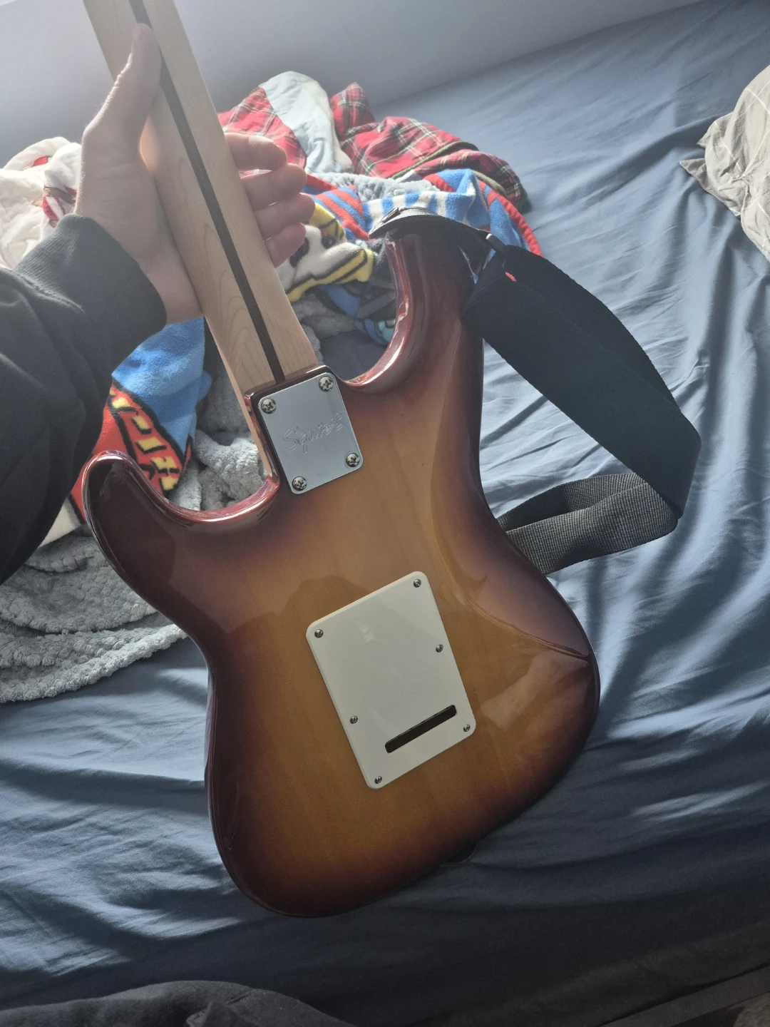 Electric Guitar - photo 2