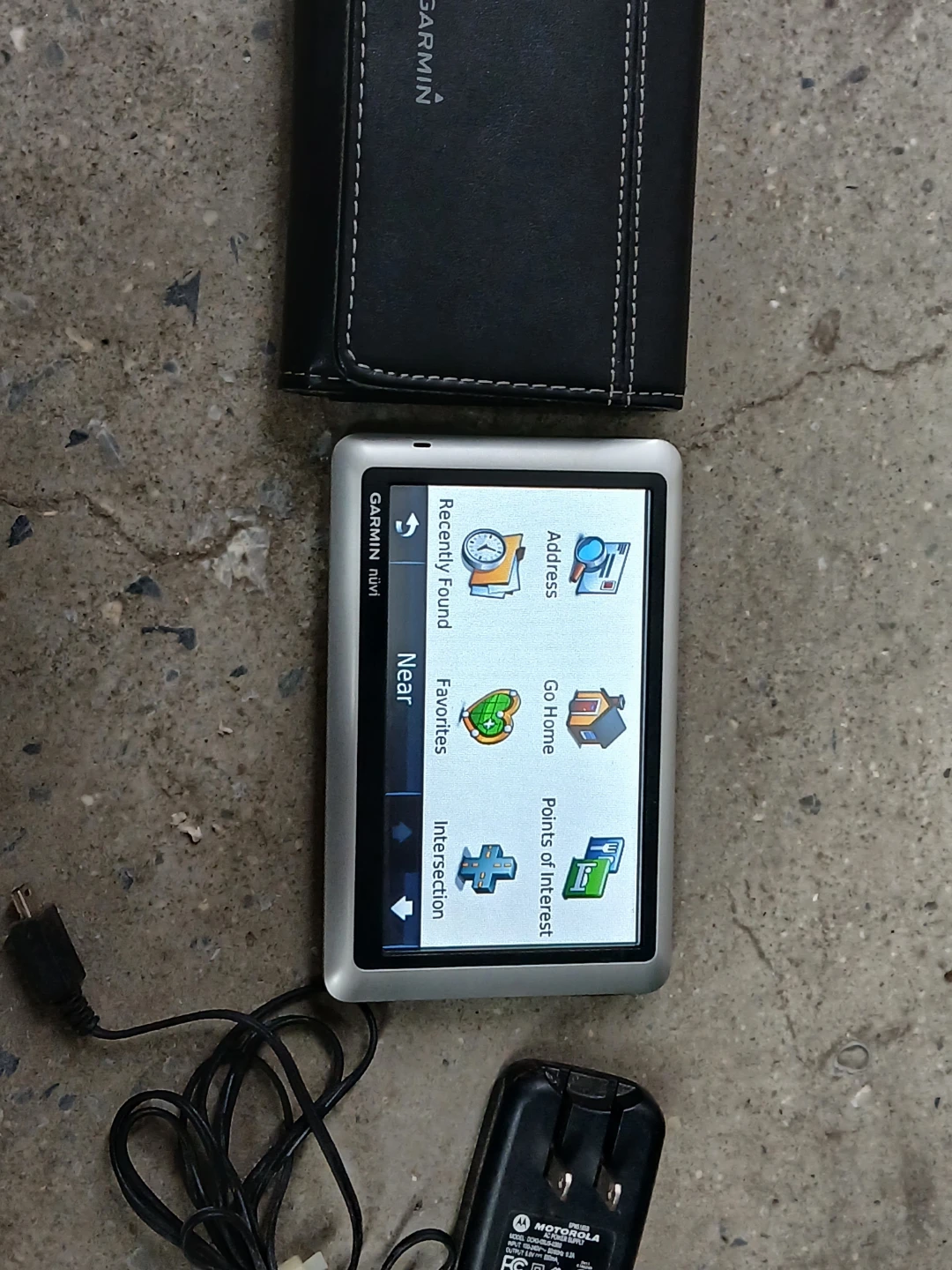 Garmin nüvi GPS Navigation Device with Case and Charger - photo 3