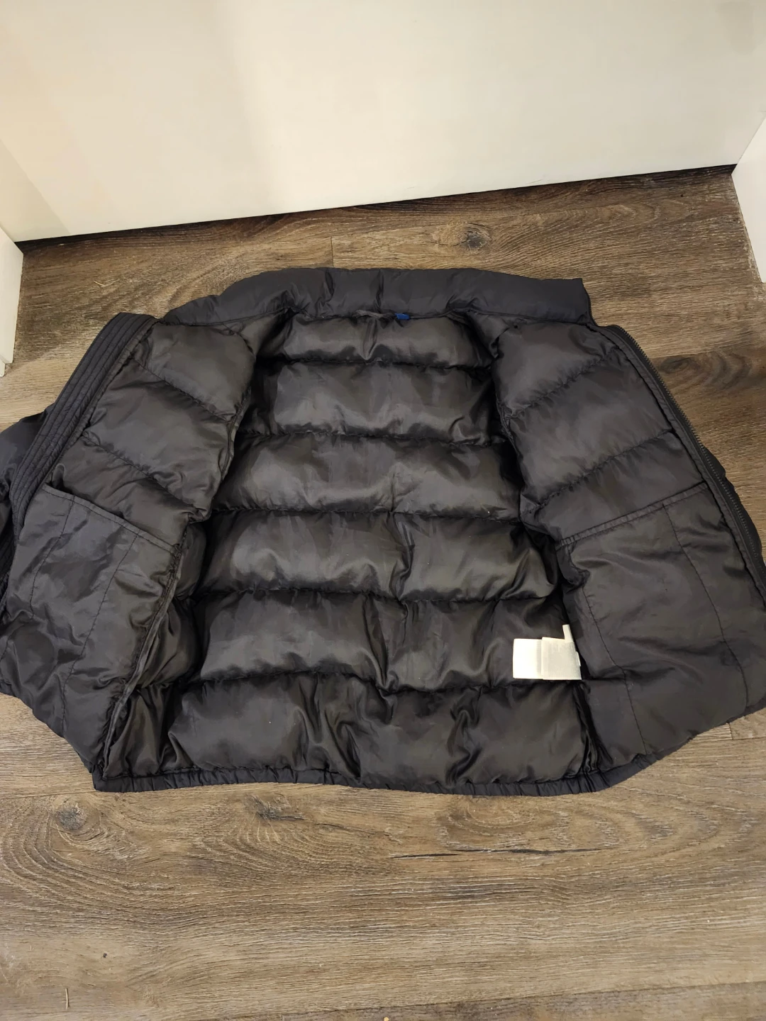 Uniqlo Kids Black Puffer Jacket - Size 7/8 - photo 2