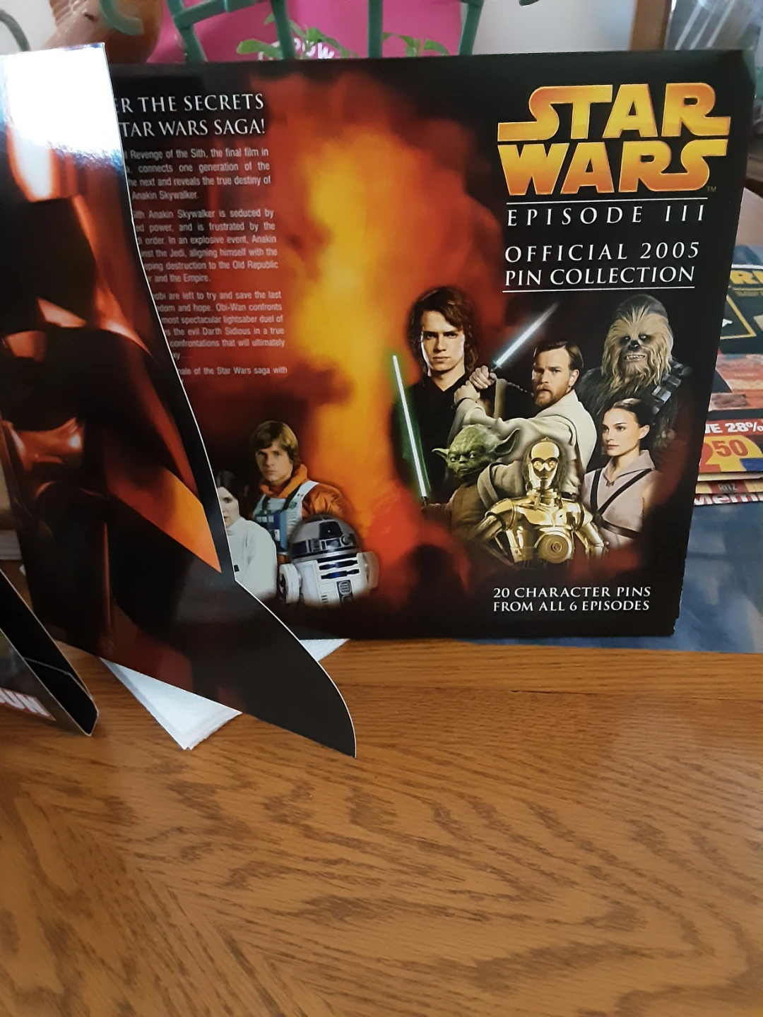 Star Wars Episode III Official 2005 Pin Collection