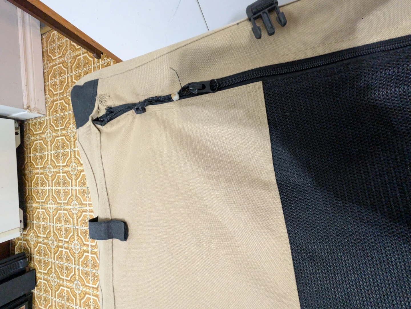 AmazonBasics Pet Carrier - photo 4