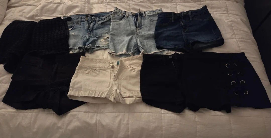 Lot of 8 Women's Shorts