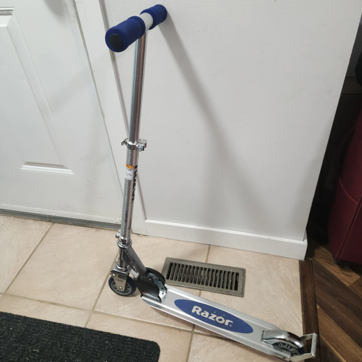 Moving Sale (Razor Scooter)