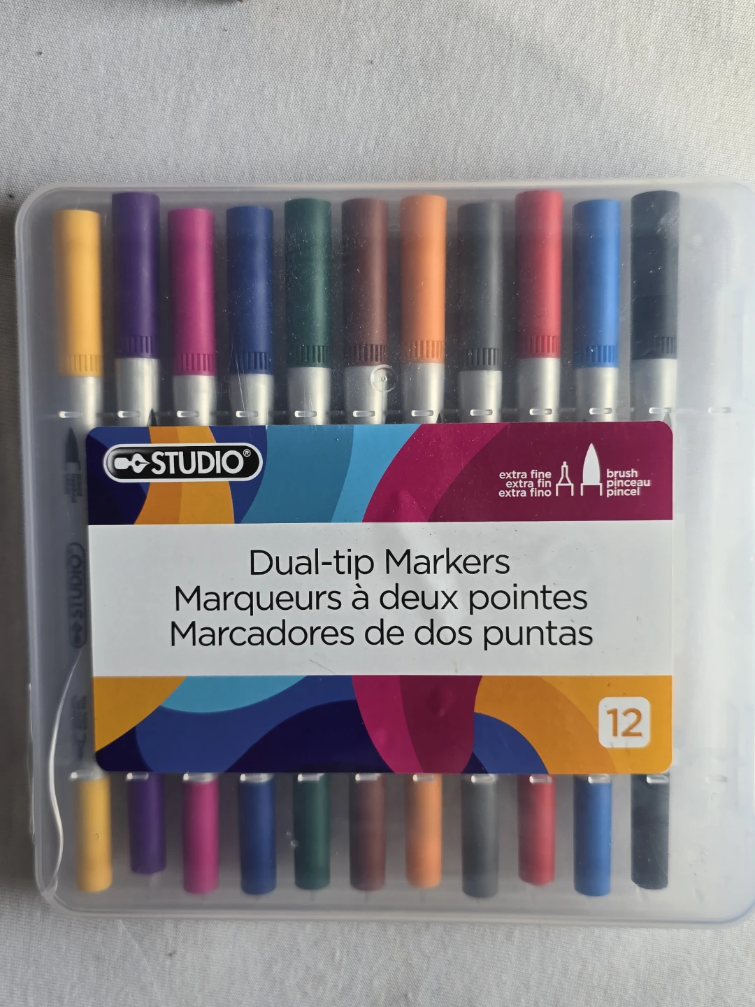 Studio Dual-Tip Markers - 12 Colours