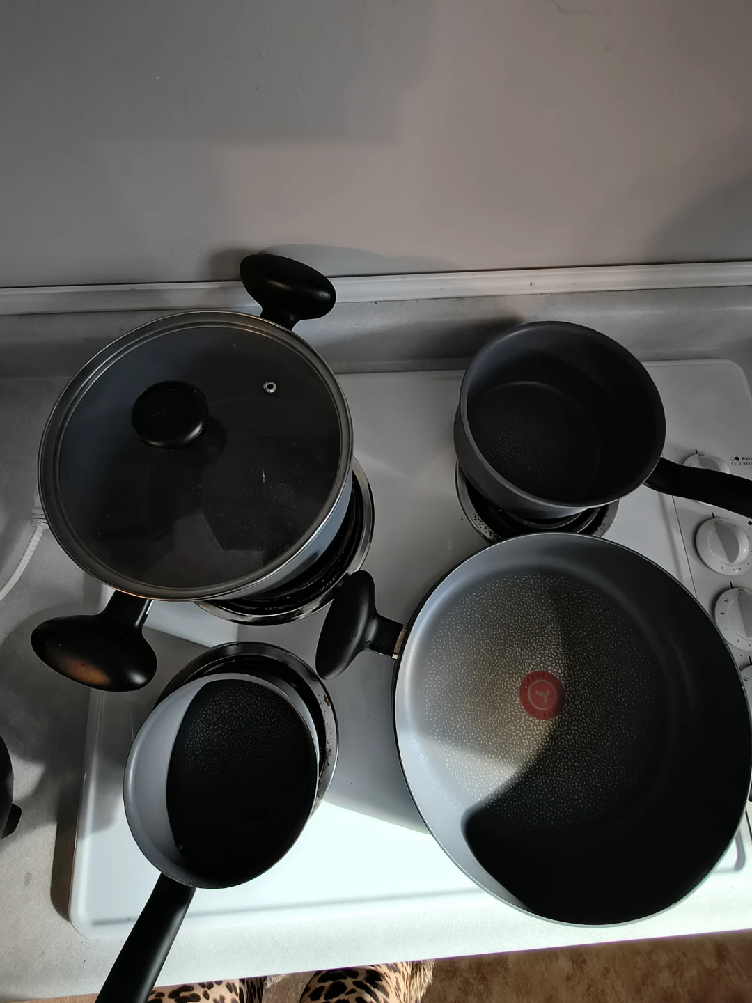 🥇T-fal Nonstick Cookware Set