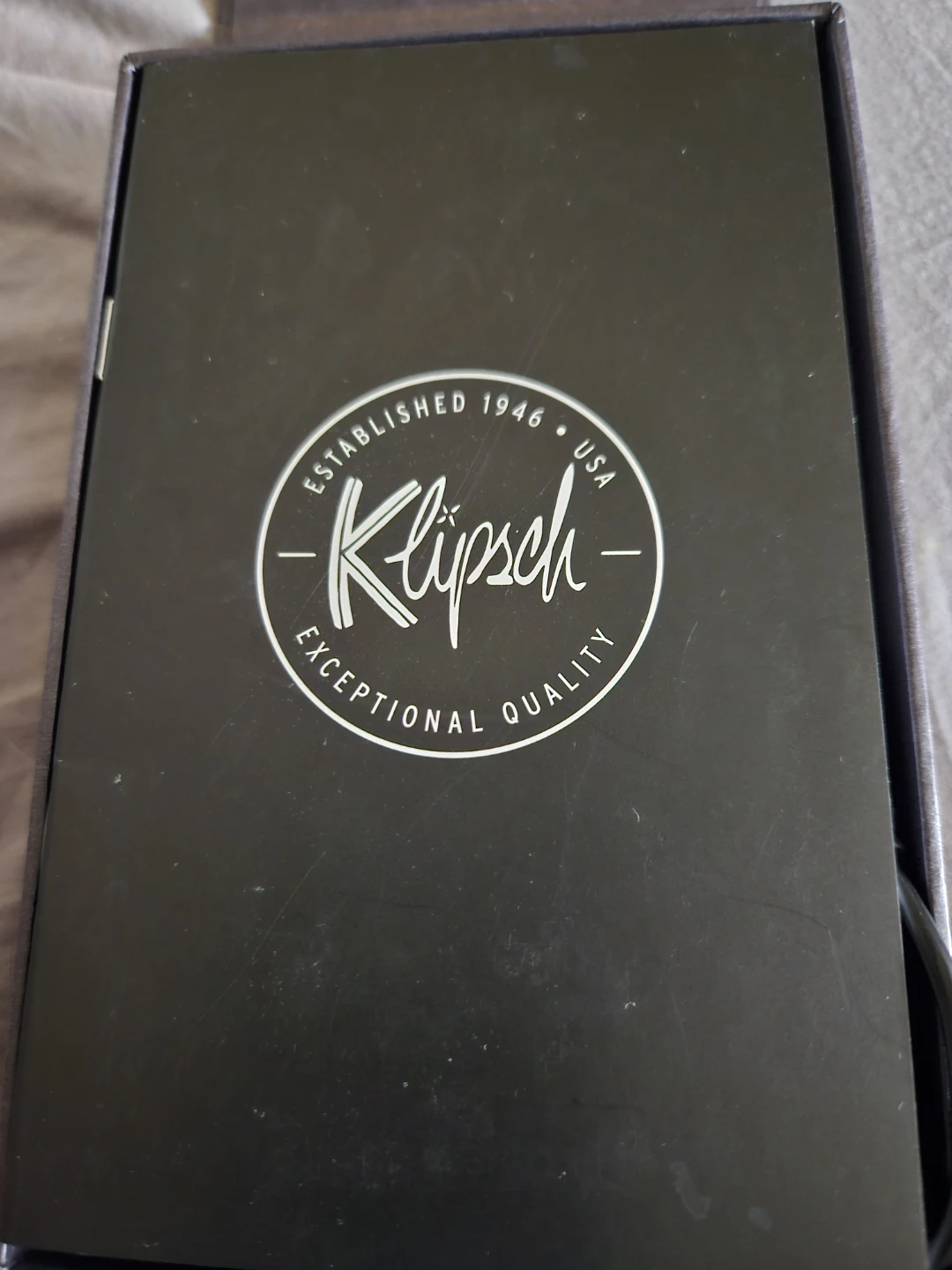 Klipsch T4 True Wireless Earbuds with Charging Case and Pad - photo 5