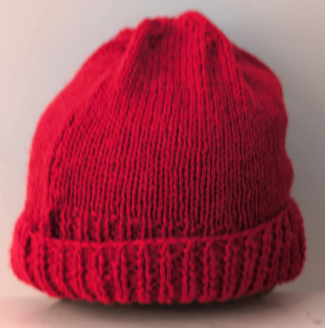 Hand-Knitted Beanie - photo 3