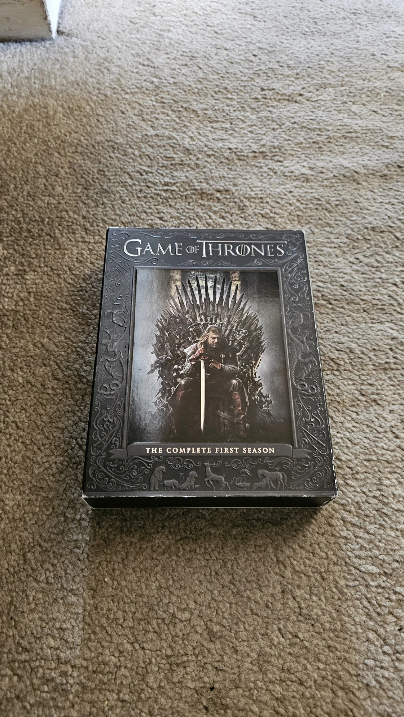 New Game of Thrones The Complete First Season DVD Set