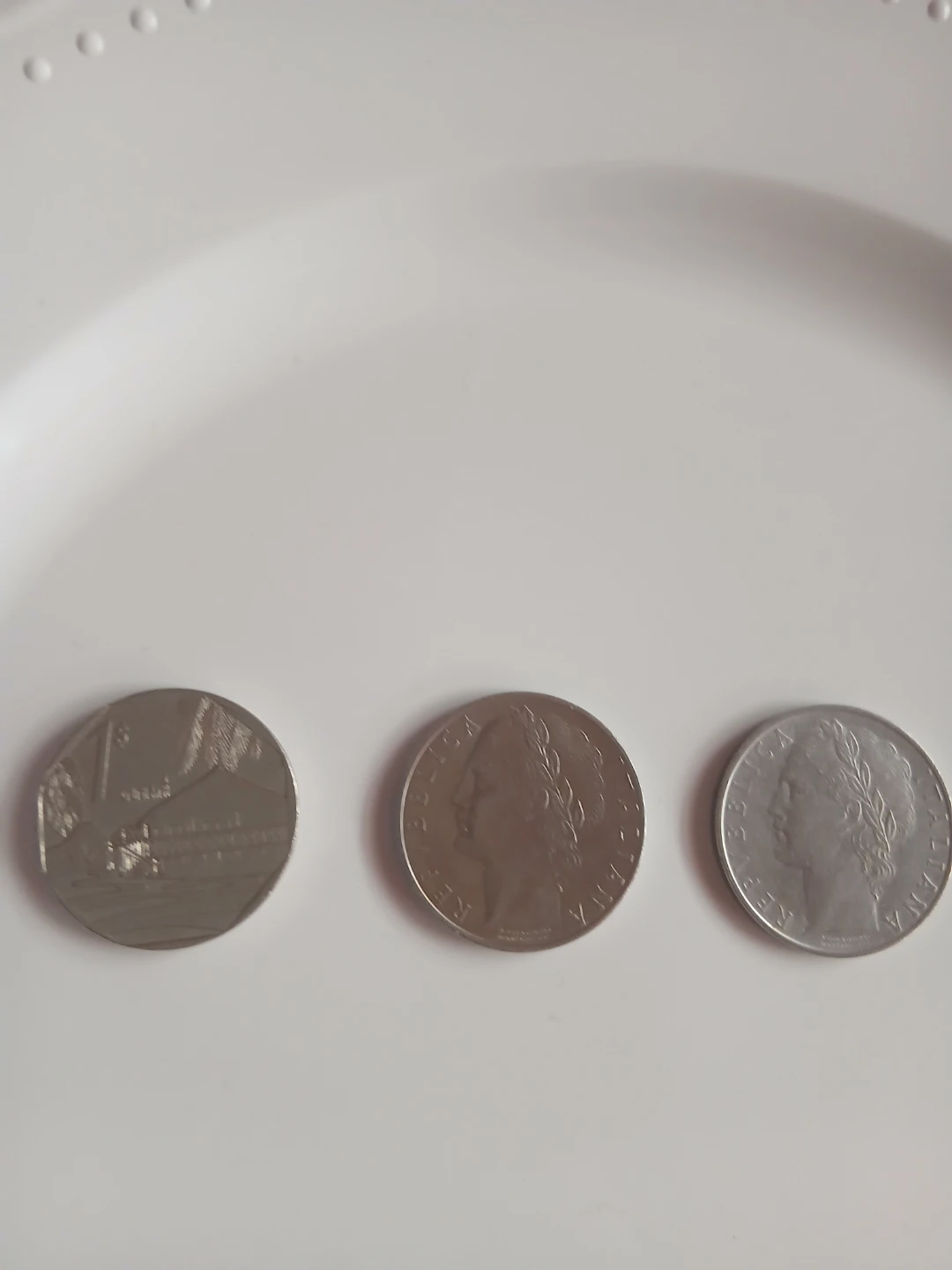 Euro,Italian Coin, Canadian Dollars, and US Half Dollar. Etc. - photo 3