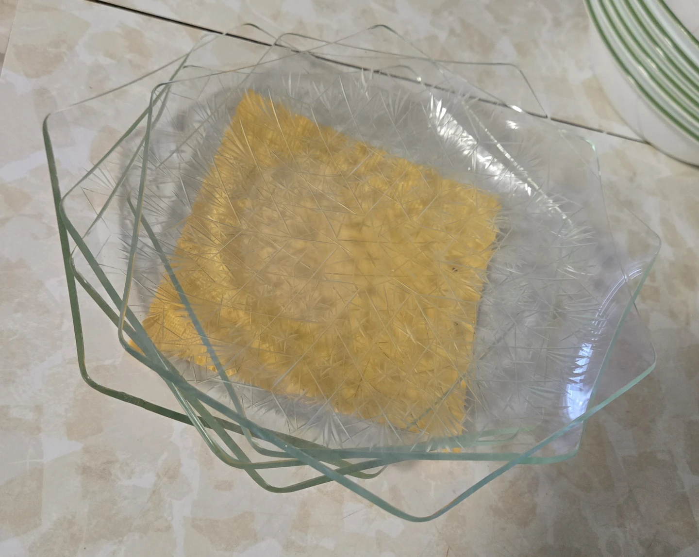 Set of 5 Hexagonal Glass Plates with Etched Design - photo 3