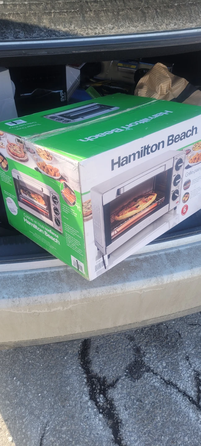 Hamilton Beach Toaster Oven - photo 2