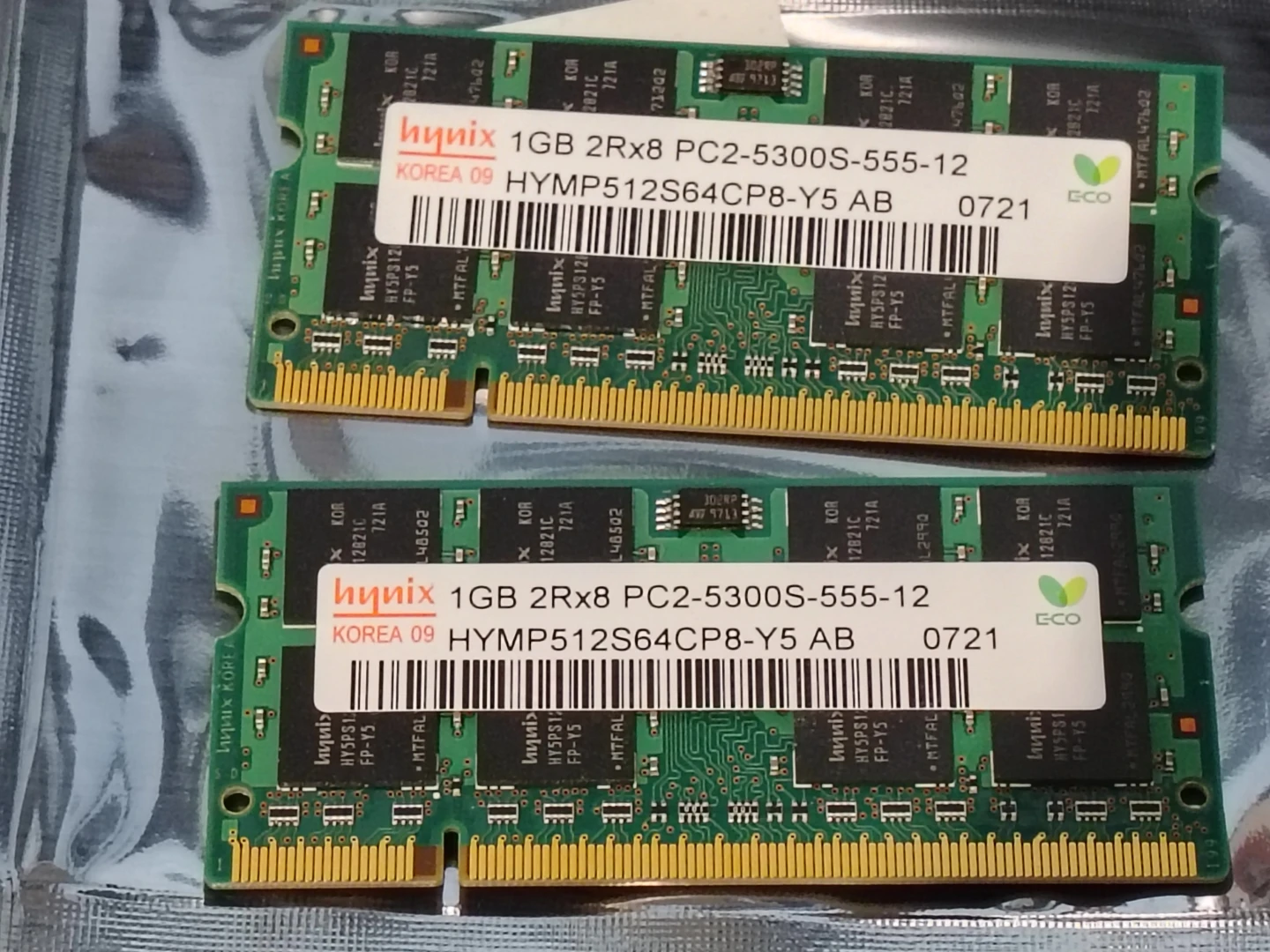 Hynix 2GB (2x1GB) DDR2 PC2-5300S-555-12 RAM Modules - photo 3