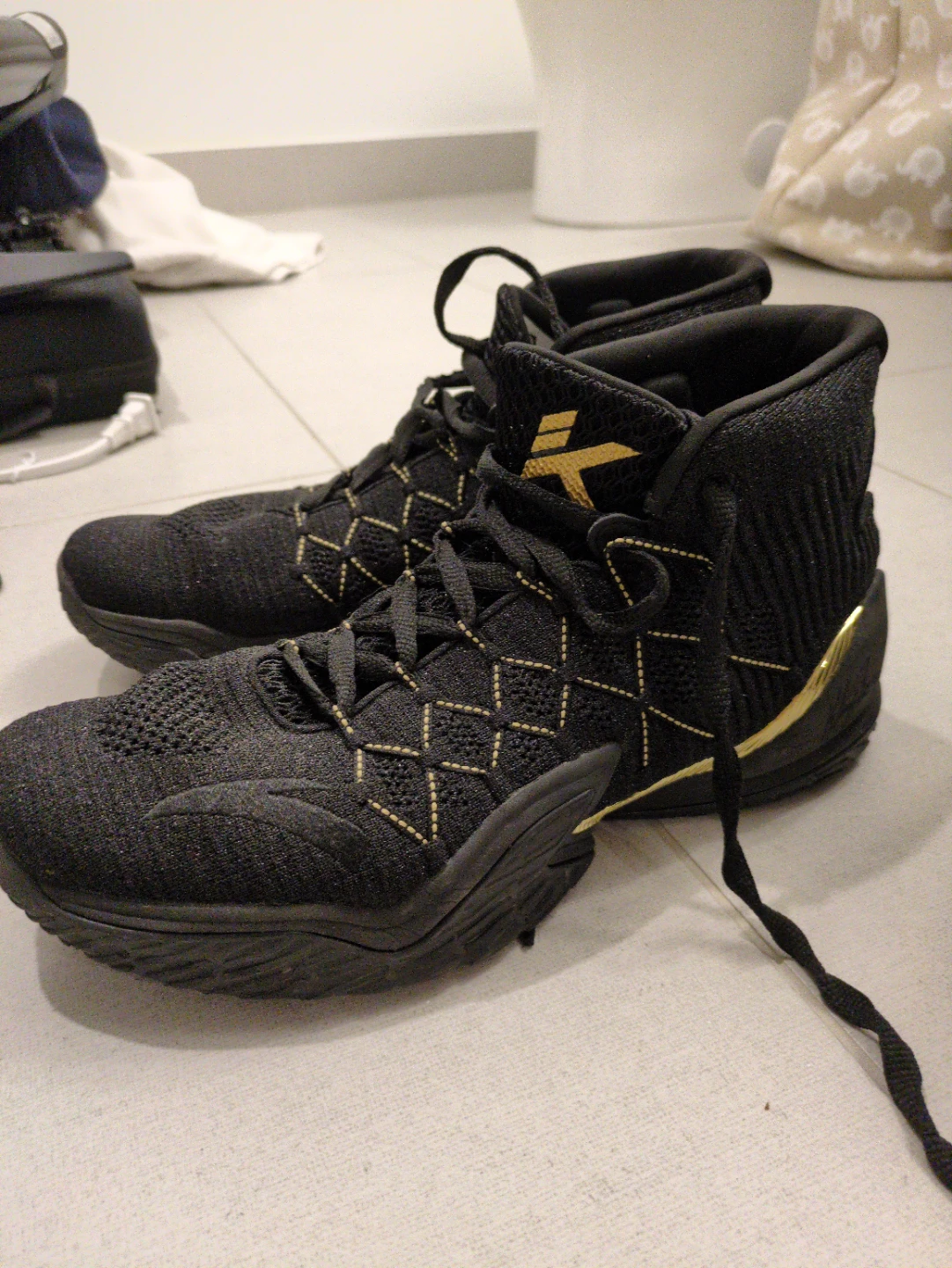 Anta KT3 Klay Thompson Basketball Shoes - Size 10 (US Men's)