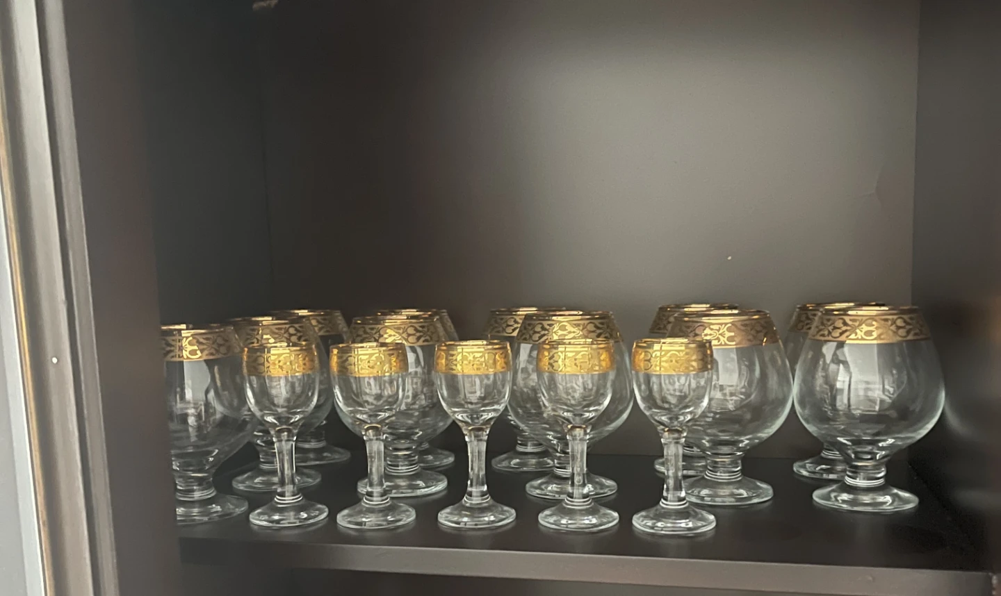 Set of 72 Glassware with Gold Trim - photo 4
