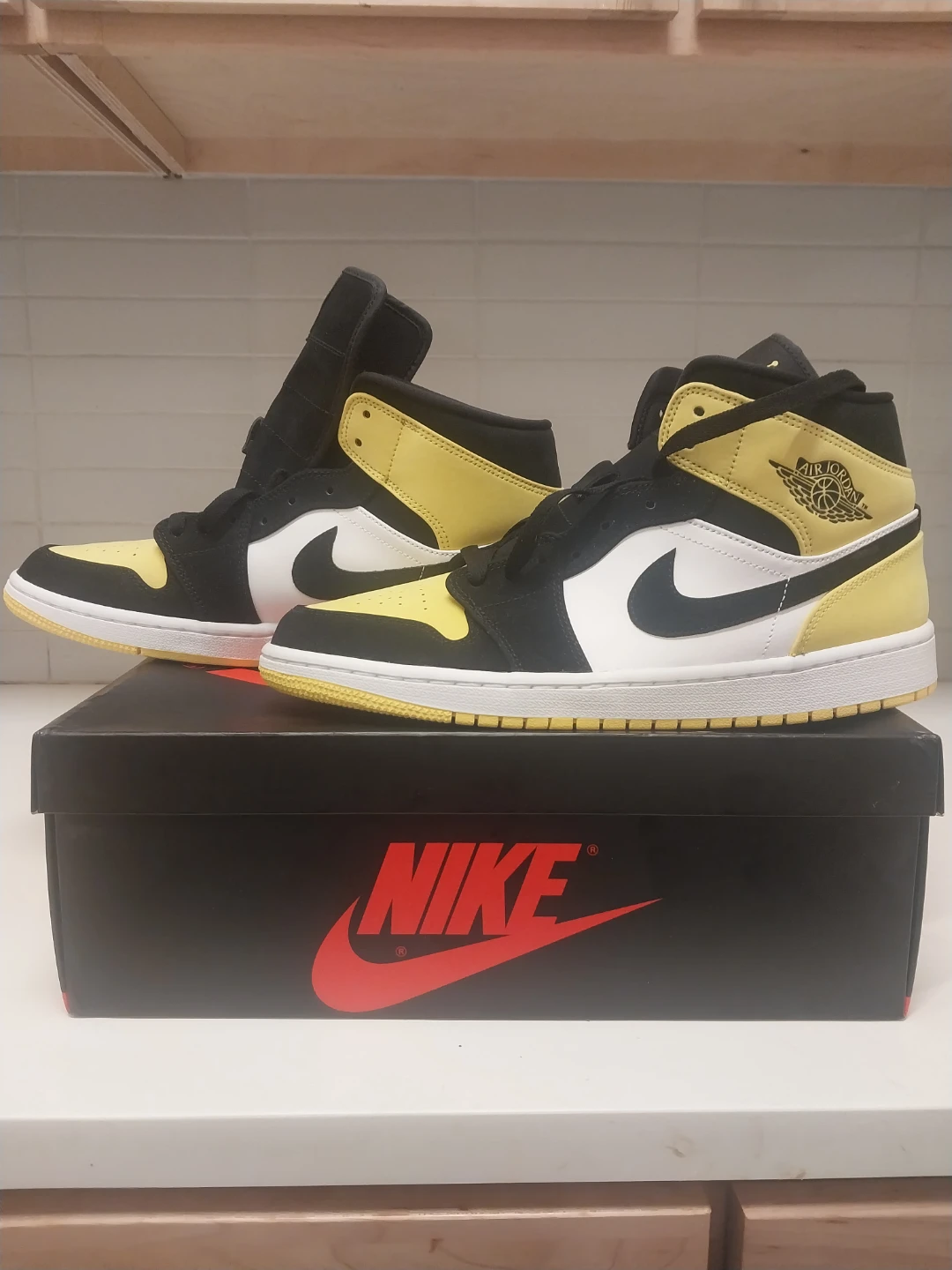 Nike Air Jordan 1 Mid Yellow Black White