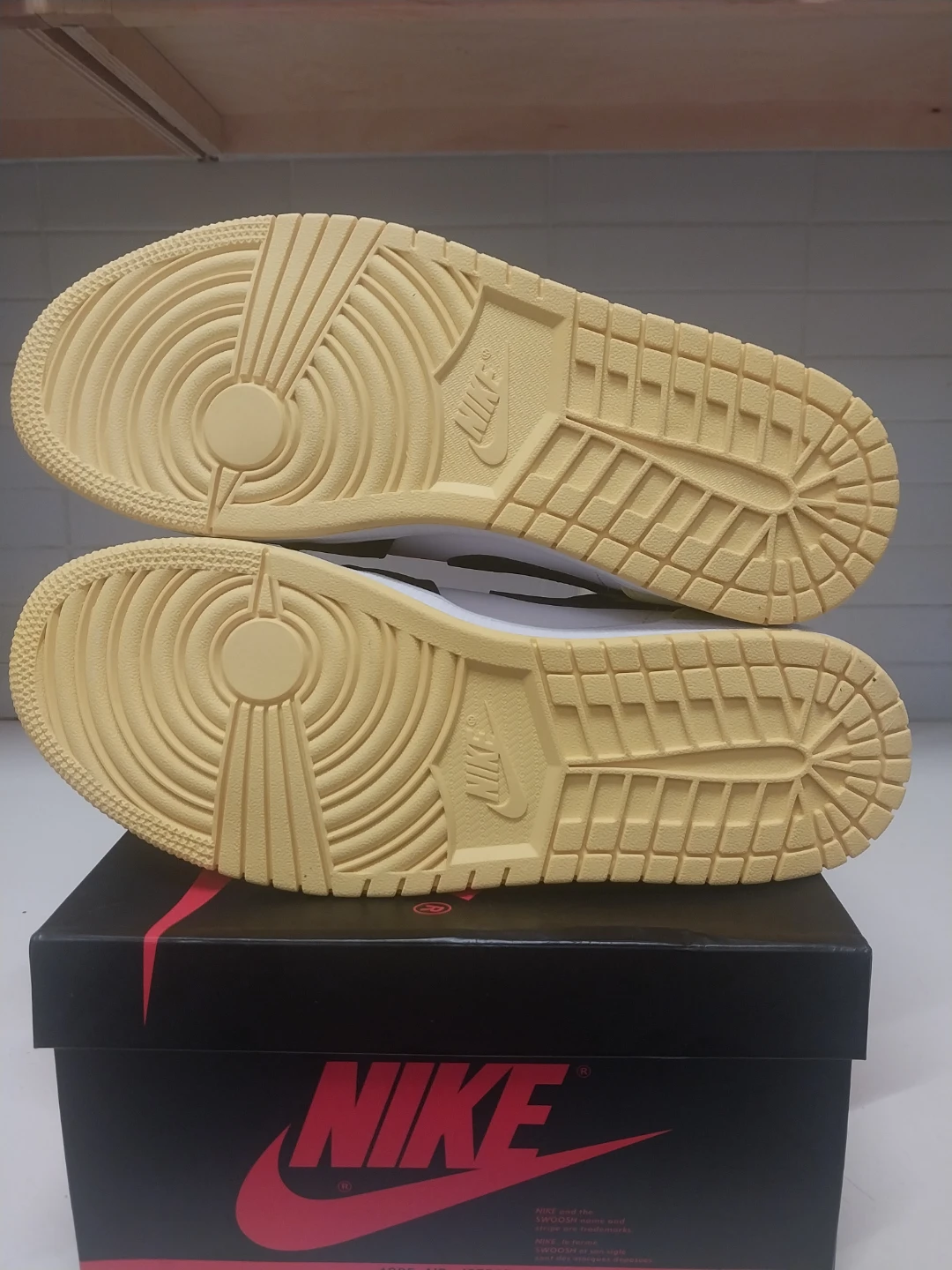 Nike Air Jordan 1 Mid Yellow Black White - photo 4