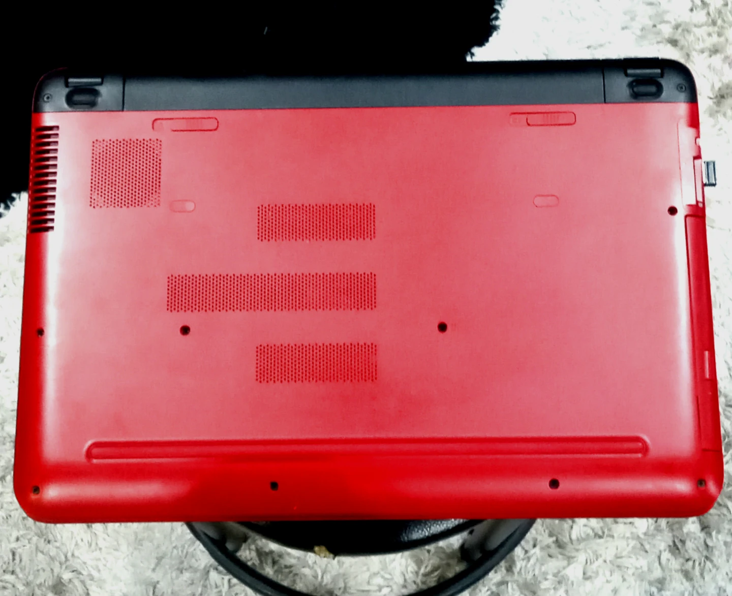 HP Pavilion Red Laptop - photo 2