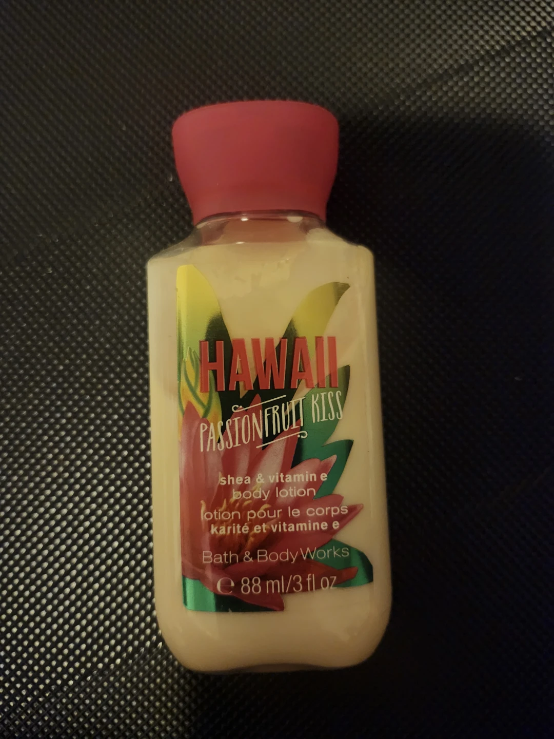 Hawaii Passionfruit Kiss Body Lotion 88ml