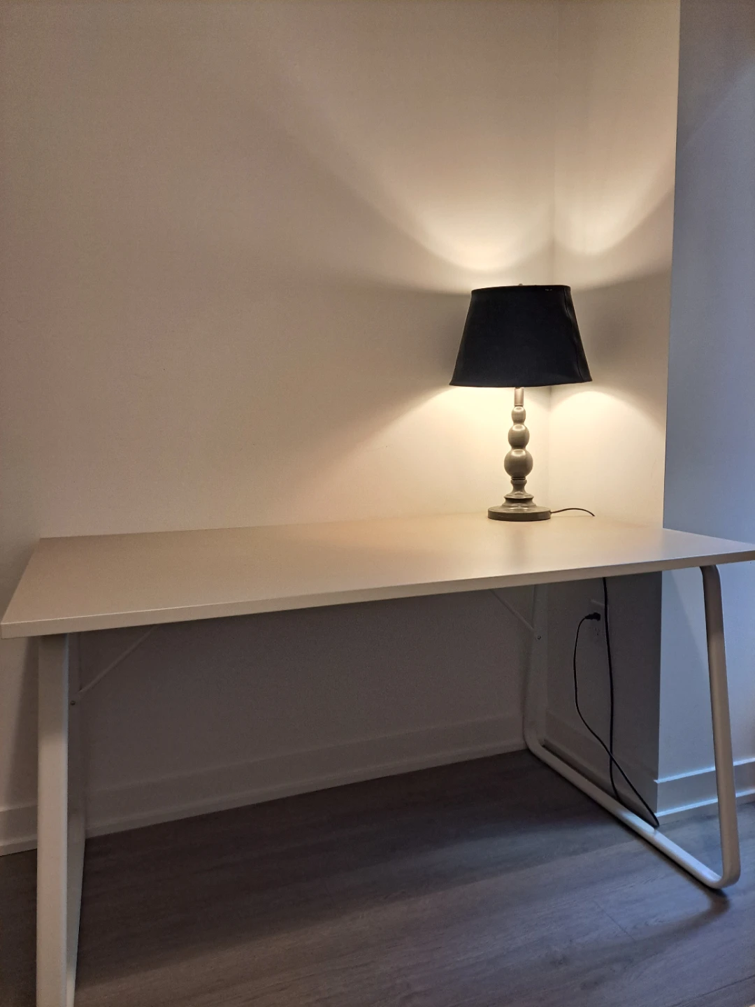 Desk with Storage Net