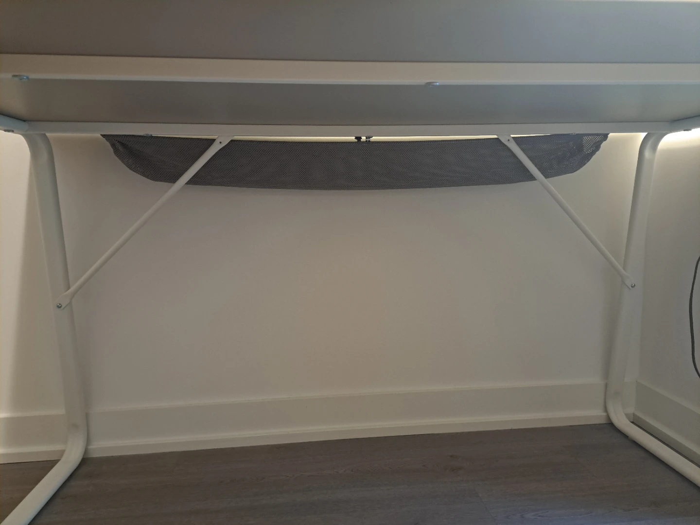 Desk with Storage Net - photo 2
