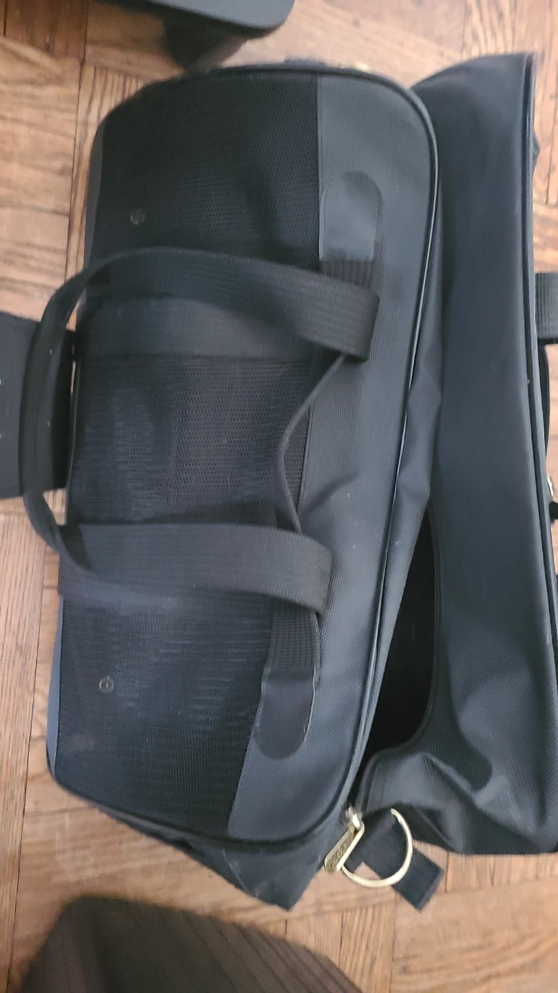 Sherpa Black Duffle with multiple compartments - photo 2