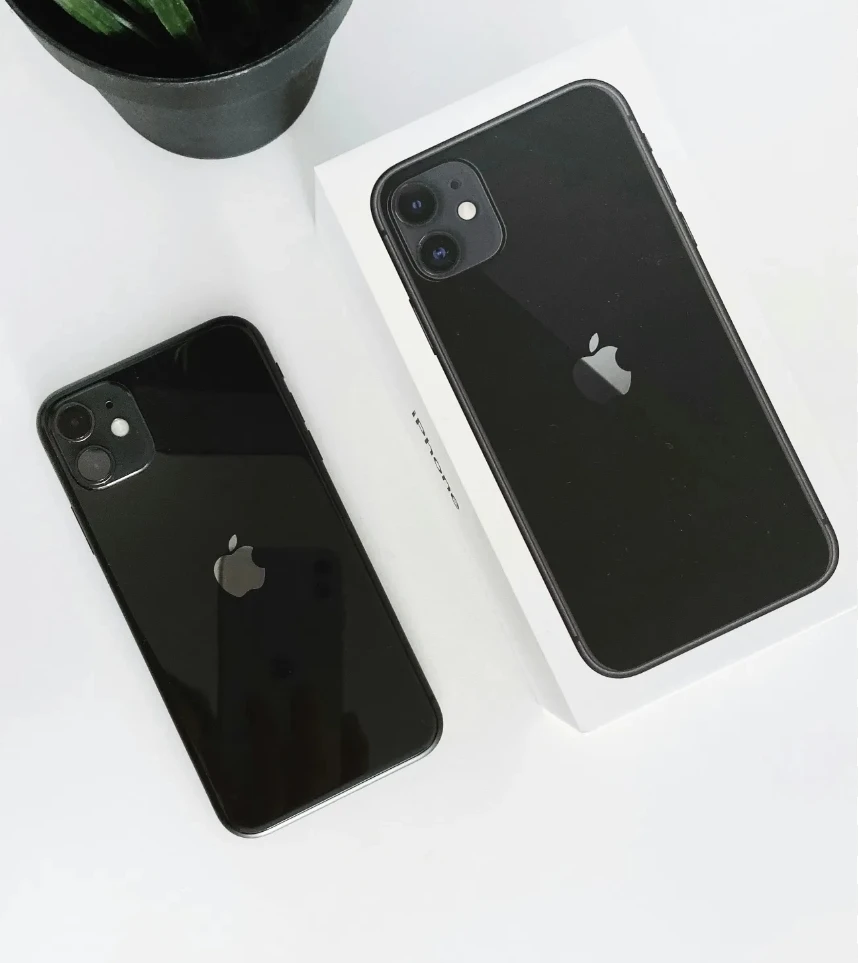 Apple iPhone 11 (Black)