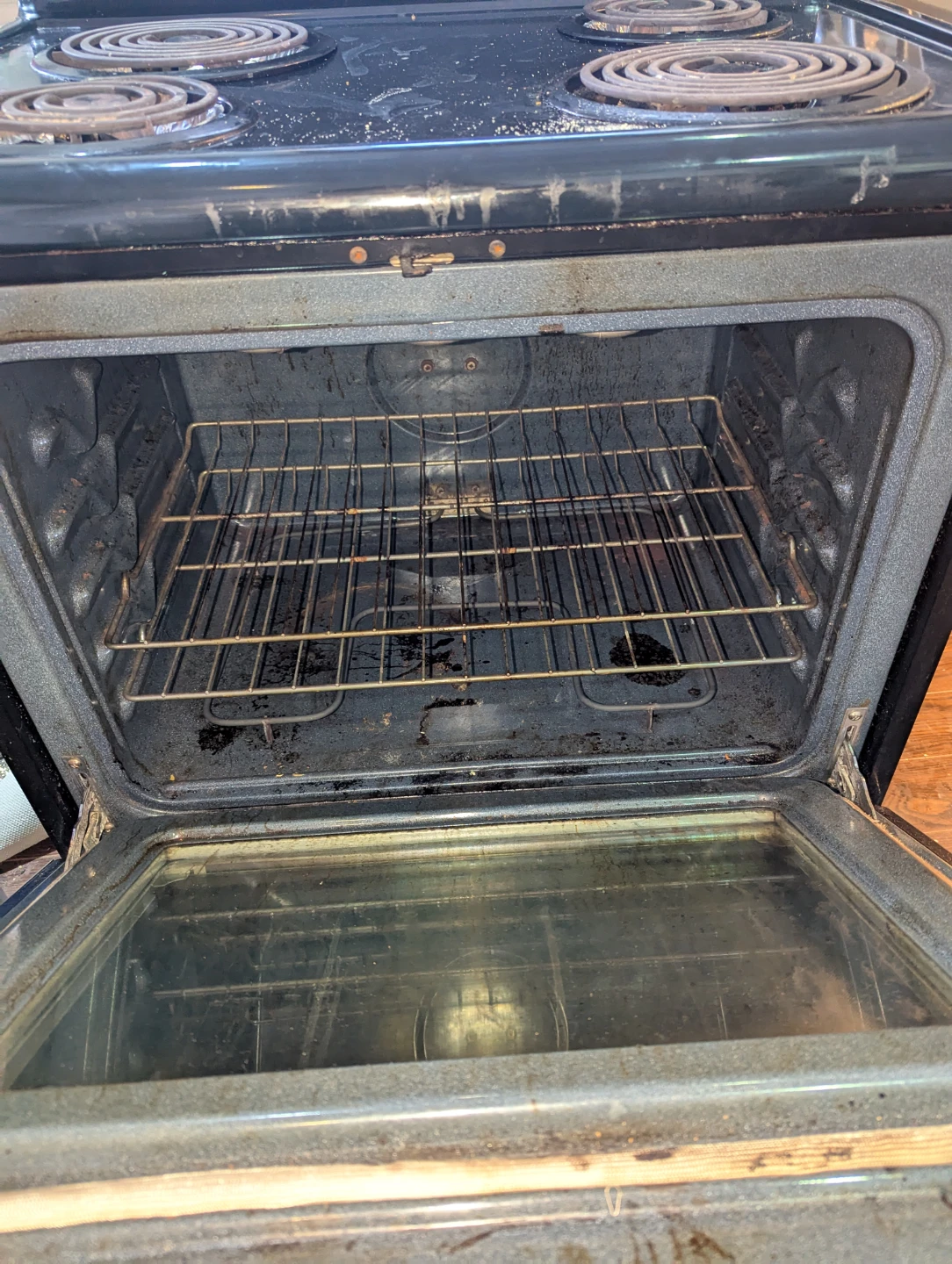 Frigidaire Electric Stove - photo 3