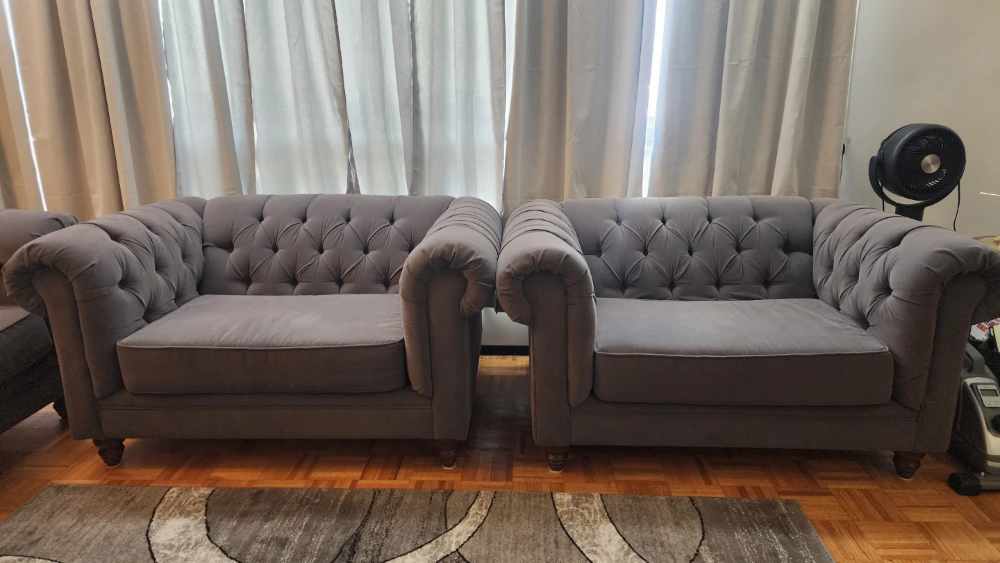 Chesterfield style sofa - photo 3